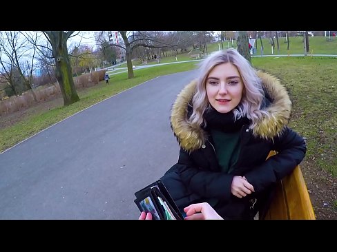 ❤️ Už pinigus nuryja karštą nepažįstamojo spermą - blowjob in the park by Eva Elfie ❌ Anal video prie porno lt.villagesexvideos.ru ❌